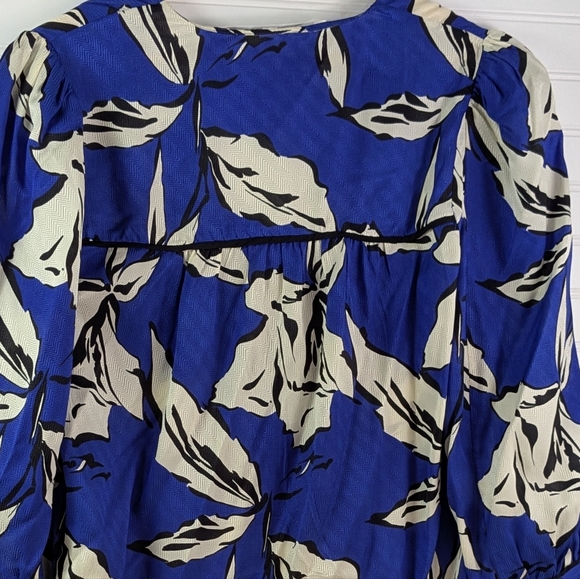 Veronica Beard Silk Blend Blue Floral Milan 3/4 Puff Sleeve V-Neck Blouse L - Picture 7 of 10